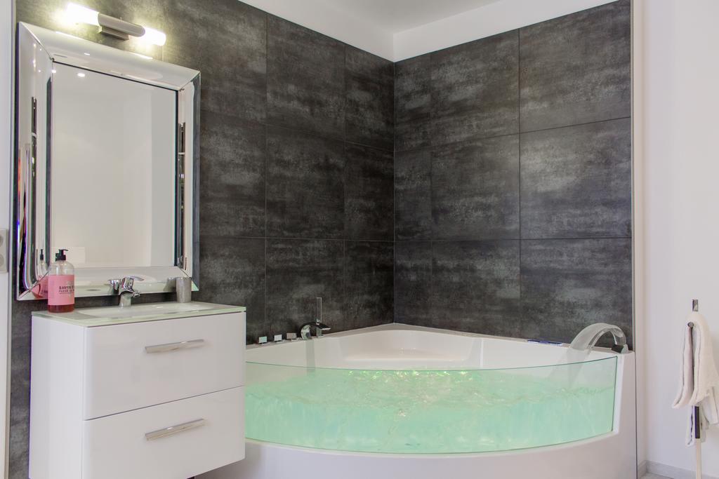 My Sweet Homes - Appartements Avec Spa Colmar Ruang foto